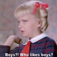 过来牵爸爸的手