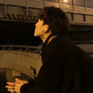 一觉醒来我竟然重生在职高女厕