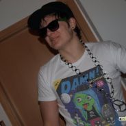 i€h m0<h H!r d€ @R&$T