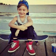 大家好我叫卡比同学