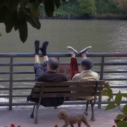 她如繁星遥不可及。