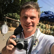 Дмитро Комаров