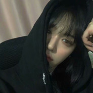 躺在贞子怀里看电视