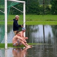 前面的妹妹看过来