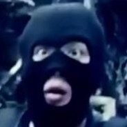 头戴三叉.....吕小布是也