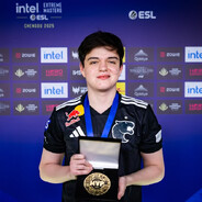 É MOLODOY OU NÃO É?