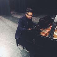 阿拉蕾丶比了捶