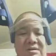 姥爷拉屎不用纸