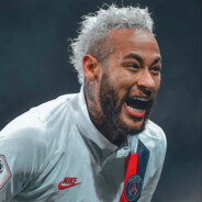 干拉然后玩手机