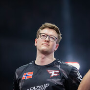 霍瓦德 “雨” 尼加德