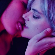 На Авке Ксю и Ксю