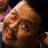 若い男のバオと若い女