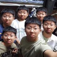 我是帅哥别打我