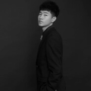 他凭什么后来居上