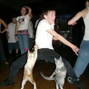 戴双杠的快乐青年