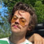 harry styles de bigode