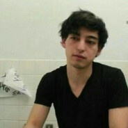 纯情少男黑化成为得吃高手