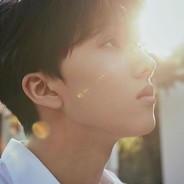 天才在左疯子在右 我在中间我是天子