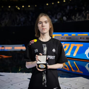 别有幽愁暗恨生