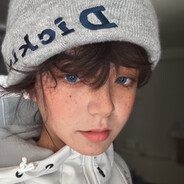 一只不断蠕动的区