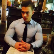 你老婆比AK容易压