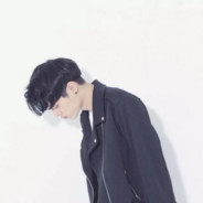 不许人间见白头