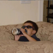 草莓哥爱看女大