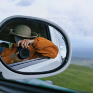 故国不堪回首月明中