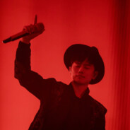 一个人哭 真爱无敌！