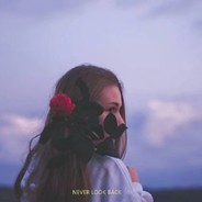 草莓泡芙奶油卷