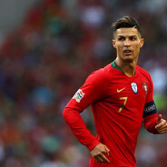 Dwnis trag pe frunte