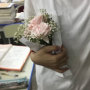 笨蛋总是流眼泪