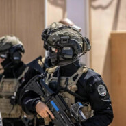 你的心像牛子越舔越硬