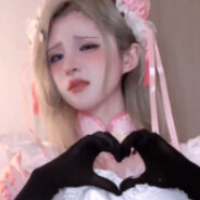 眉头一皱退至队友身后