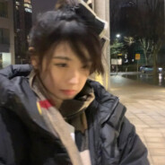 三D眩晕的男大学生