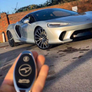 你出现在我诗的每一页