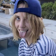 -𝐬𝐜𝐫𝐨𝐨𝖌