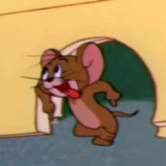 李想肘击潘智跃