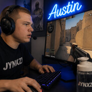 Austin loves Junko