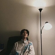 八月份的顾先生