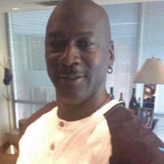 任何情况下先救我