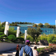 他说我像劳改犯，我说我像朴宰范？