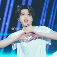 喜欢唱跳的坤坤