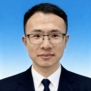 户晨风美籍吧。