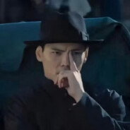 八旬老翁踢腿狙