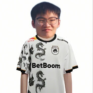 职业选手杰杰酱