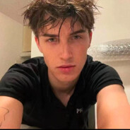 那人却在灯火阑珊处