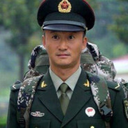 穿10号的小屁孩