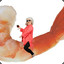 pUaLA dEeN RiDeS A sHriMp