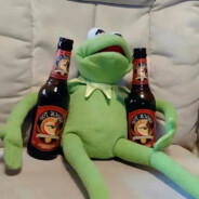 晴天打伞是因为避太阳